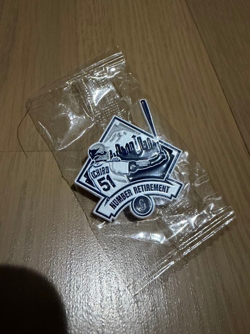 ピンバッチ付き！　シアトルマリナーズ イチロー　ユニフォーム 記念