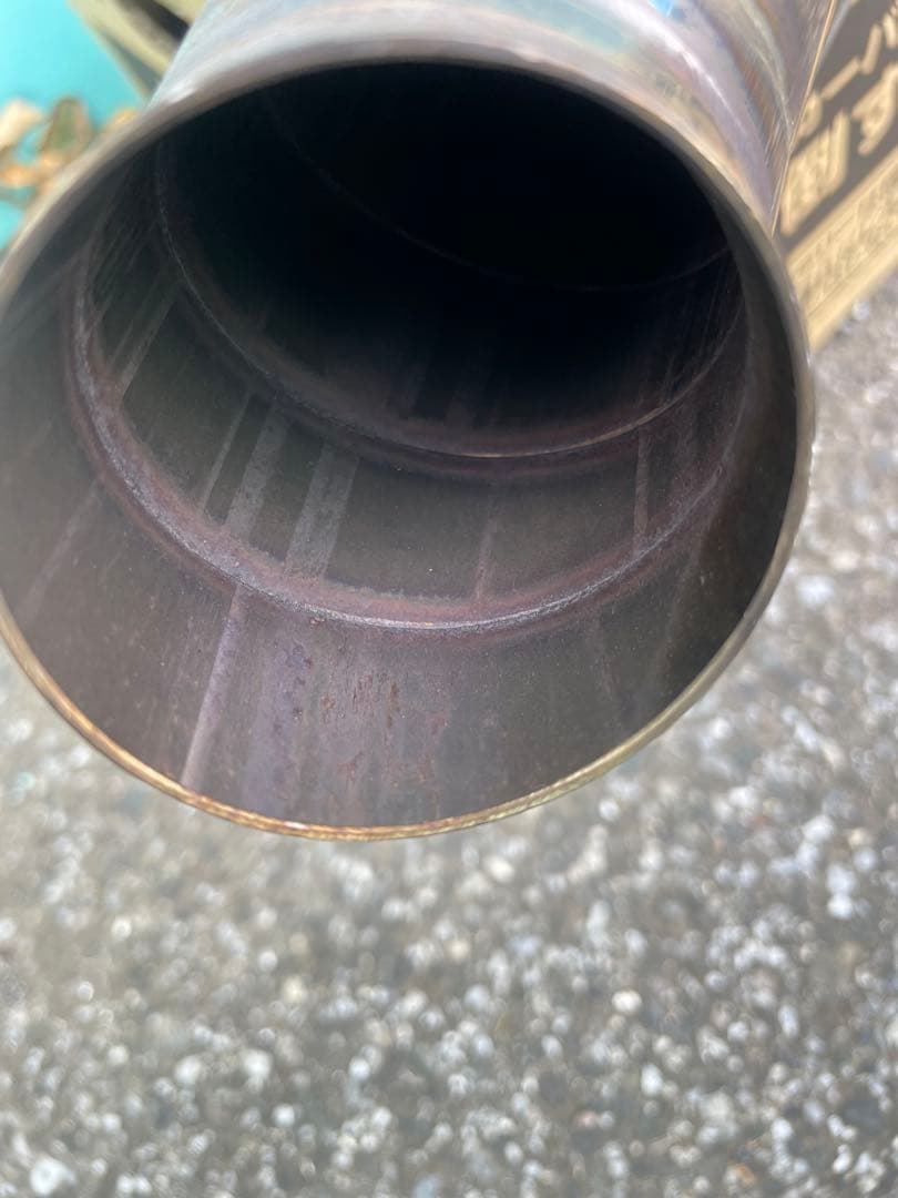 ハイエース200系　amend製２リッターガソリン 腹下ストレートマフラー