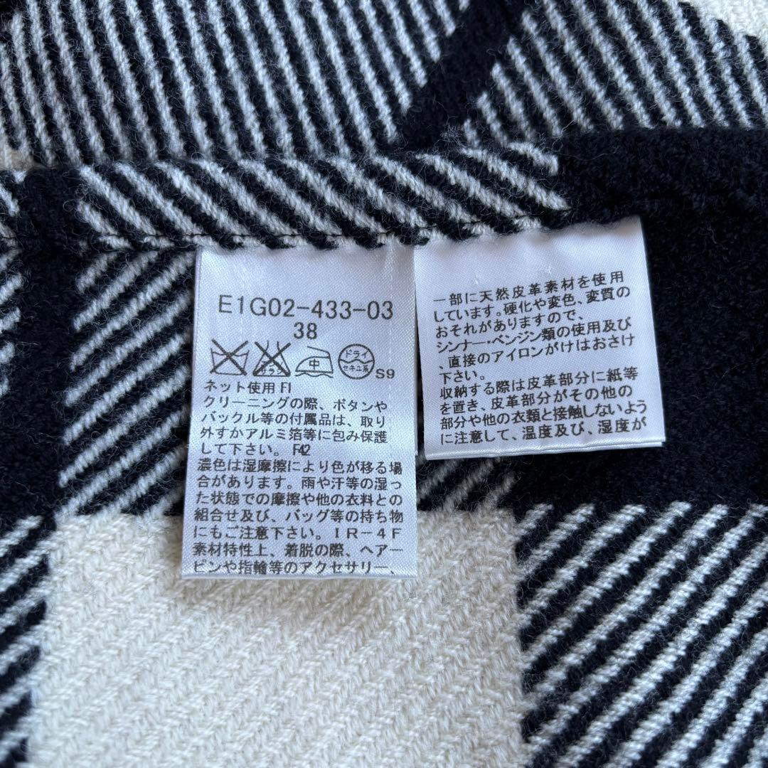 BURBERRY BLUE LABEL フード付き ポンチョ ストール ロゴ刺繍