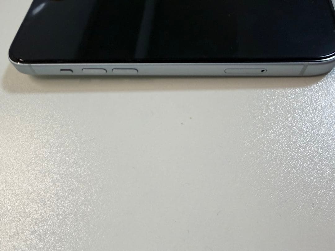 Apple iPhone15ブルー