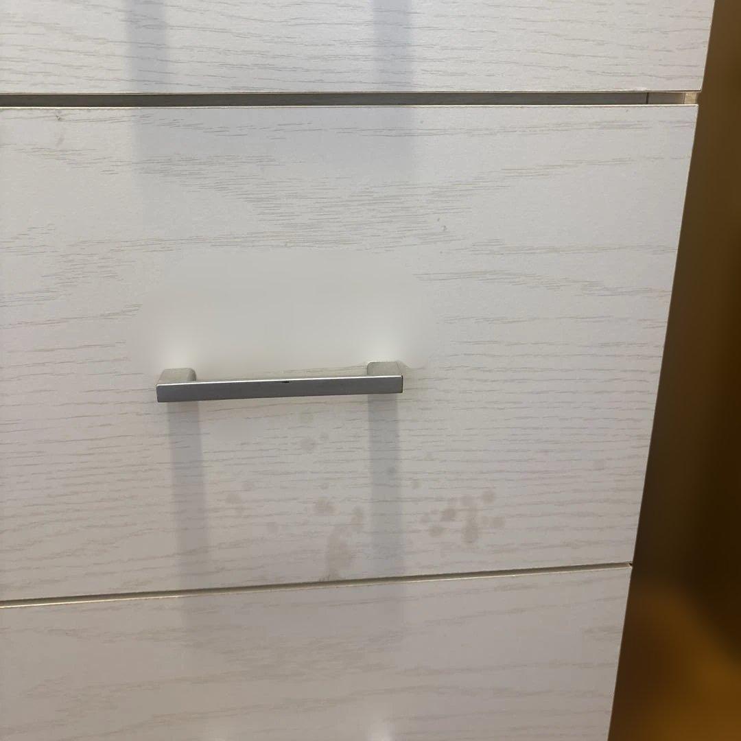 ニトリ　ホワイト 木製 チェスト 4段