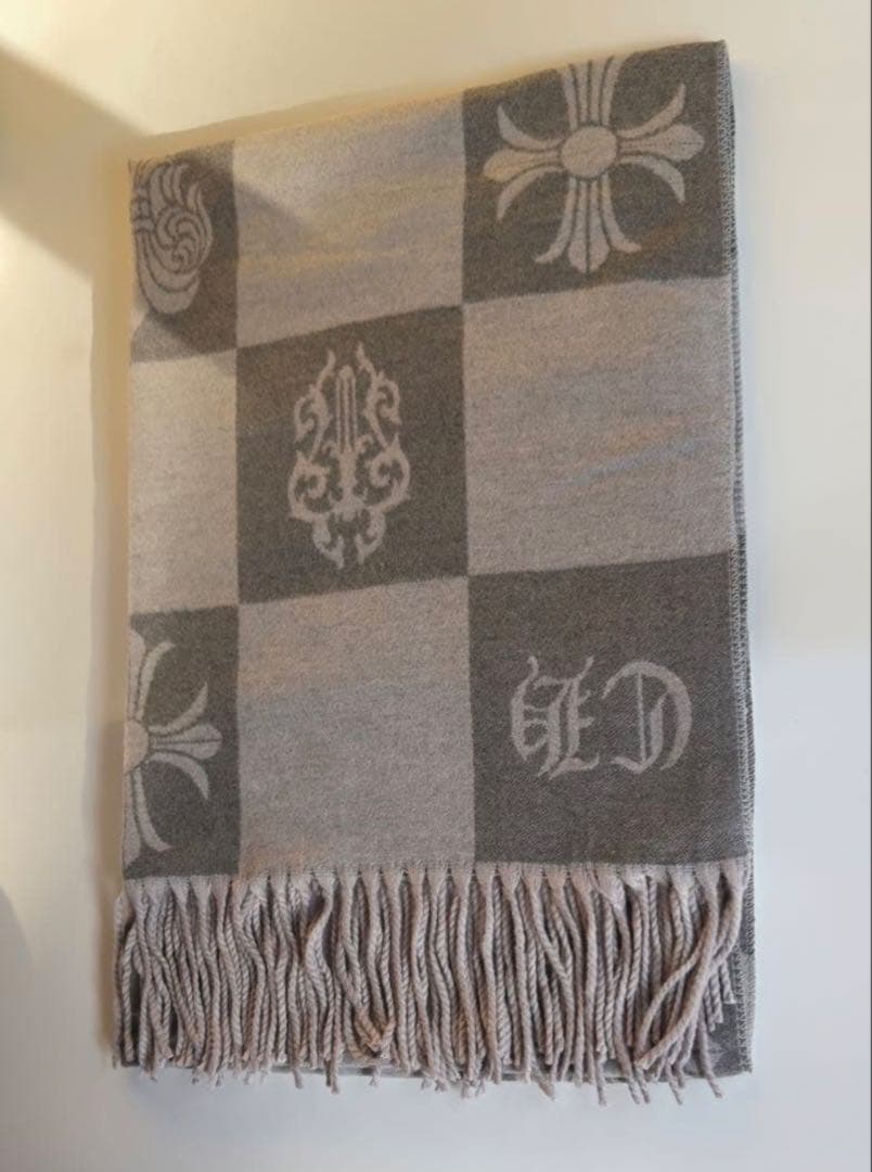 新品未使用クロムハーツ　柄クロスchダガー大判カミシアストールマフラー