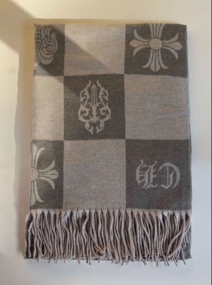 新品未使用クロムハーツ　柄クロスchダガー大判カミシアストールマフラー