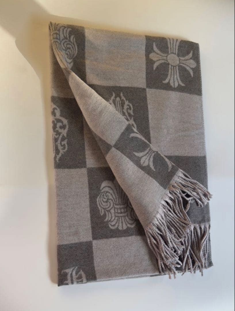 新品未使用クロムハーツ　柄クロスchダガー大判カミシアストールマフラー