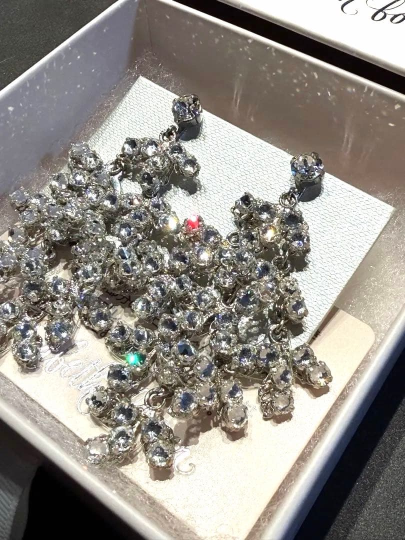 Elizabeth bower エリザベスバウアー イヤリング シャンデリア