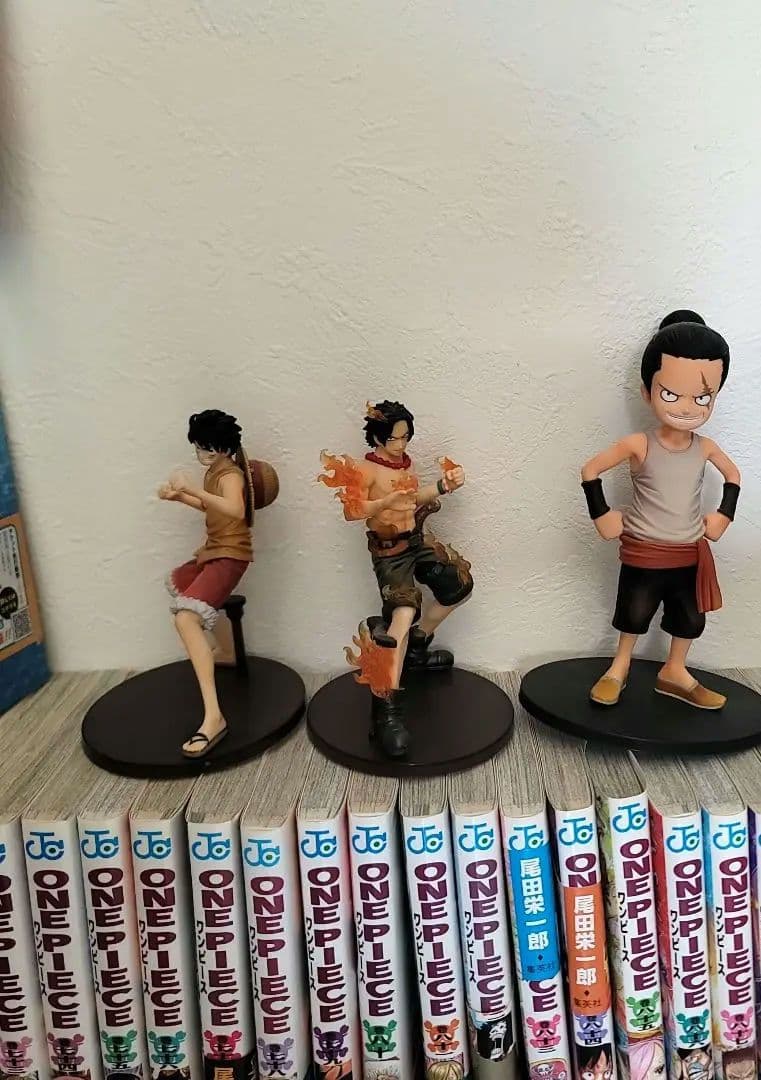 ONE PIECE全巻セット+オマケ　112巻まで