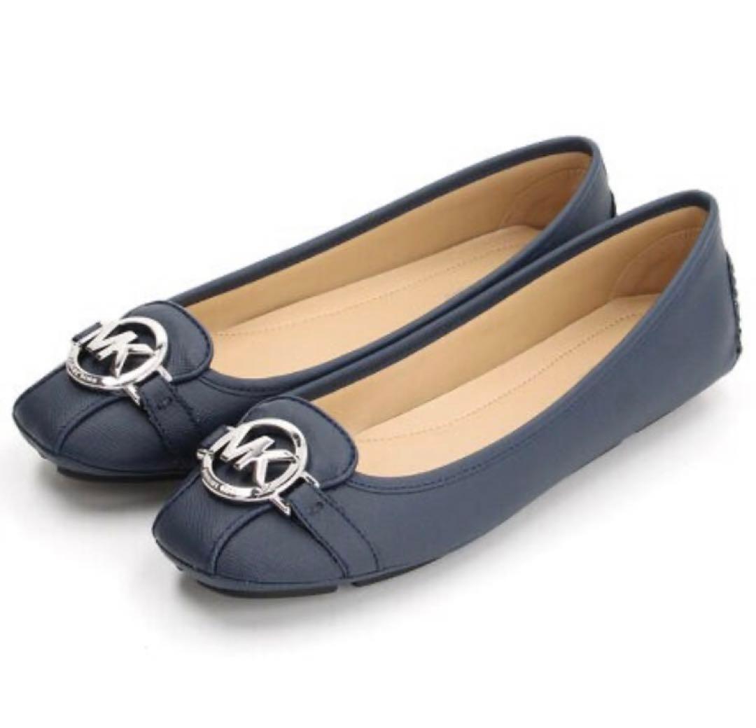 ☆新品☆マイケル・コースFULTON モカシン　ネイビー　24㎝フラットシューズ