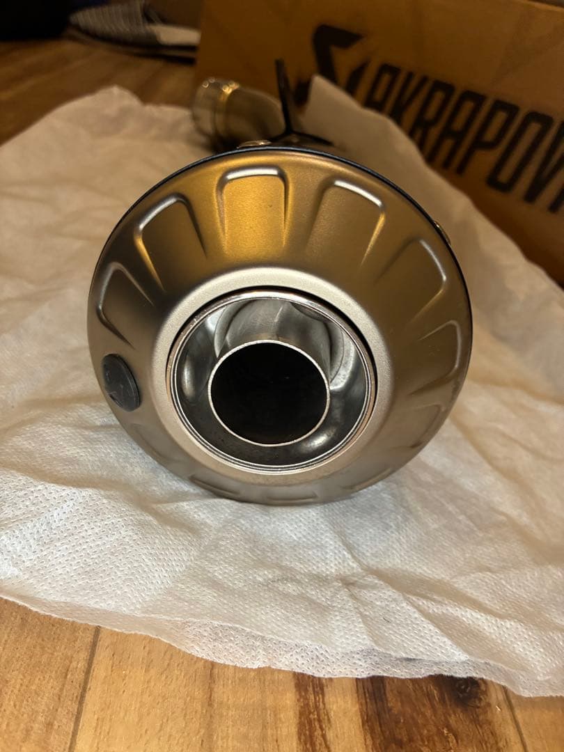 SVARTPILEN◆AKRAPOVIC◆スヴァルトピレン◆アクラポマフラー中古