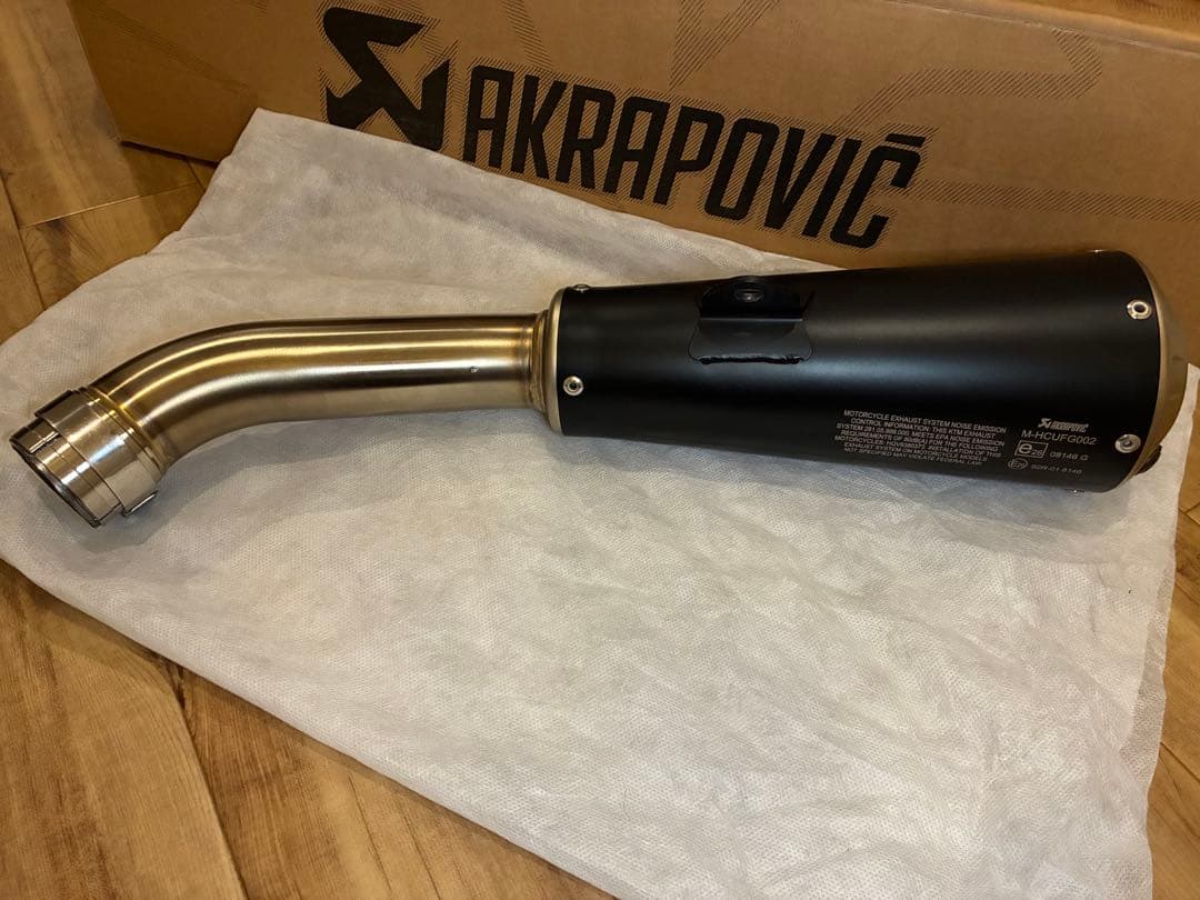 SVARTPILEN◆AKRAPOVIC◆スヴァルトピレン◆アクラポマフラー中古