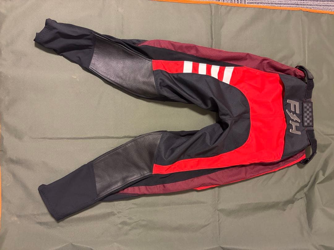 Fasthouse モトクロスパンツ 、ジャージ　赤黒