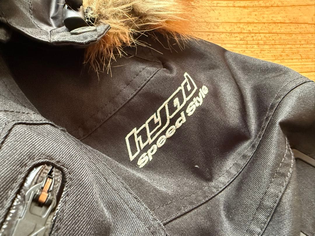 【魔神ぶぅ】HYOD ブラックファー付きジャケット