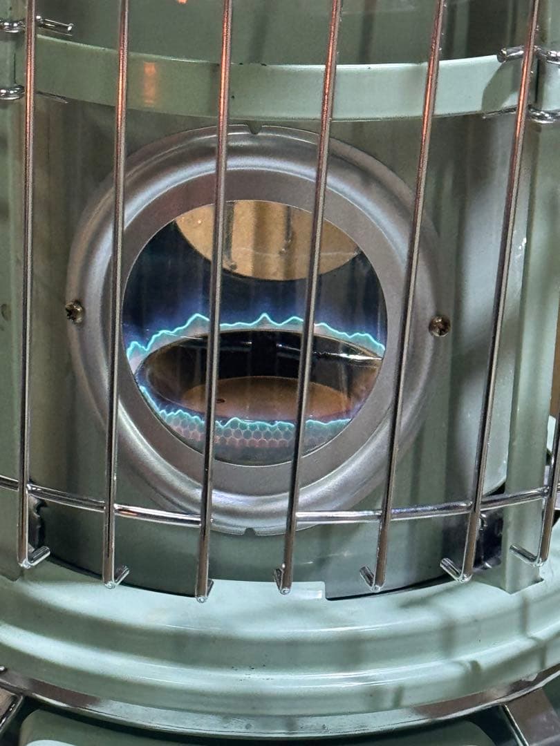 アラジン ブルーフレームクッカー BF4001 (出荷前に灯油を抜いてあります)