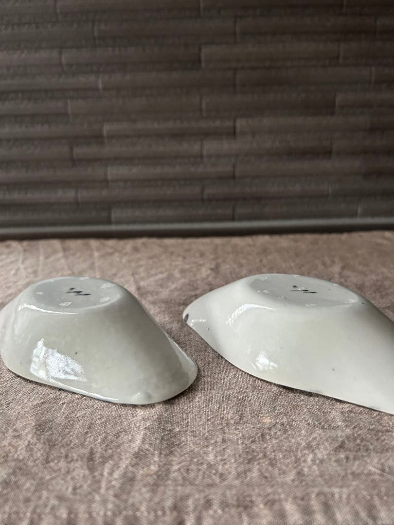 安齋新・厚子　白磁染付けふね皿　ペア