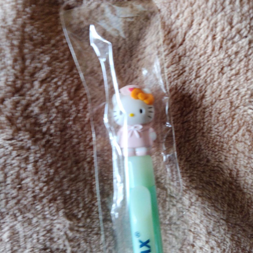ハローキティ キティナースとダニエルドクターのキーホルダー　ボールペン
