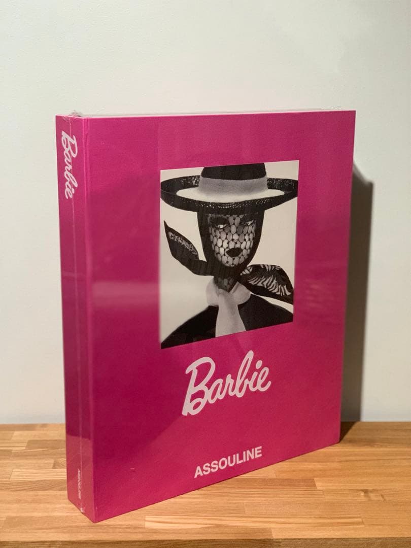 未開封　美品　超希少　バービー　Barbie 大型本 50周年　洋書