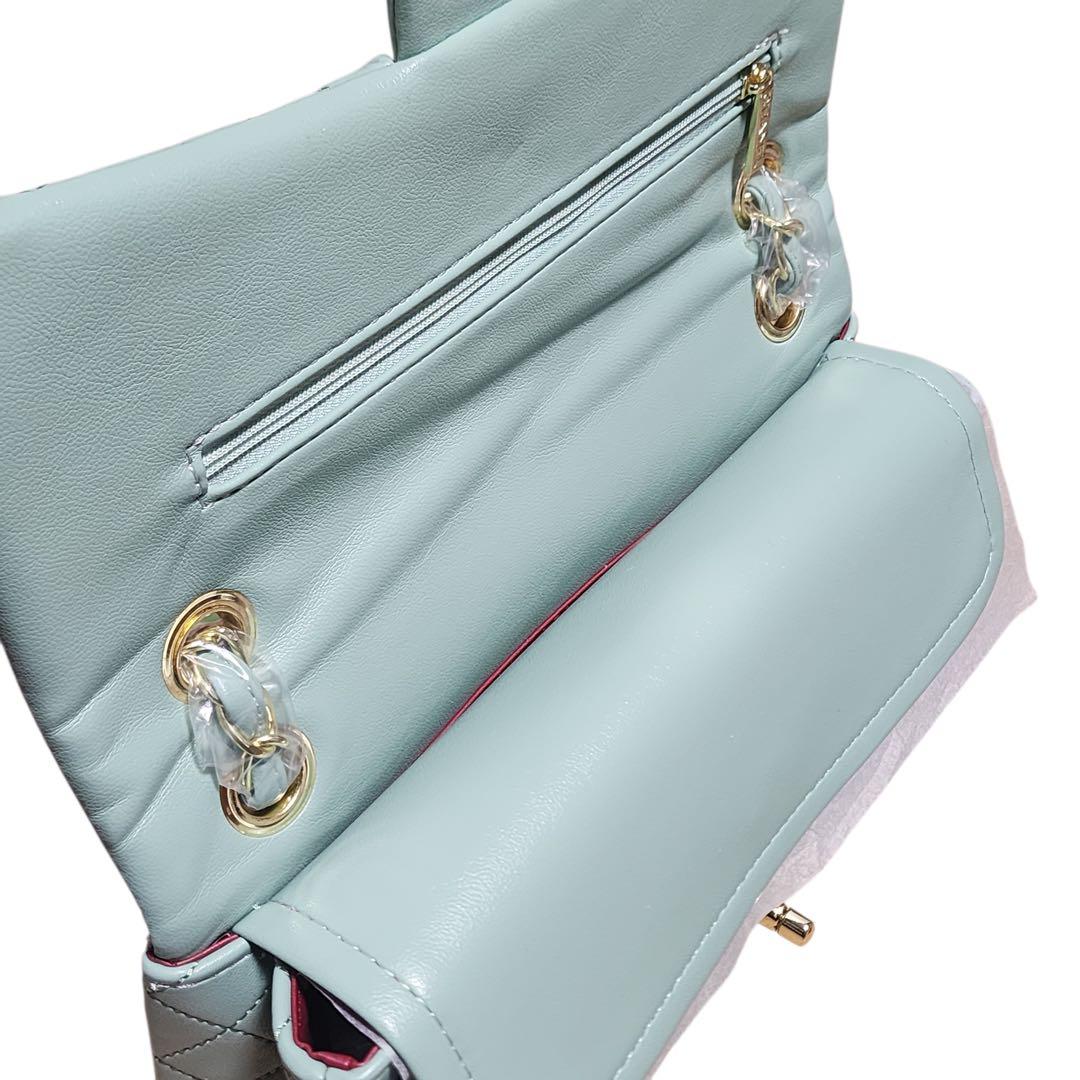 シャネル　ショルダーバッグ　キルティング　ゴールドチェーン　ノベルティ