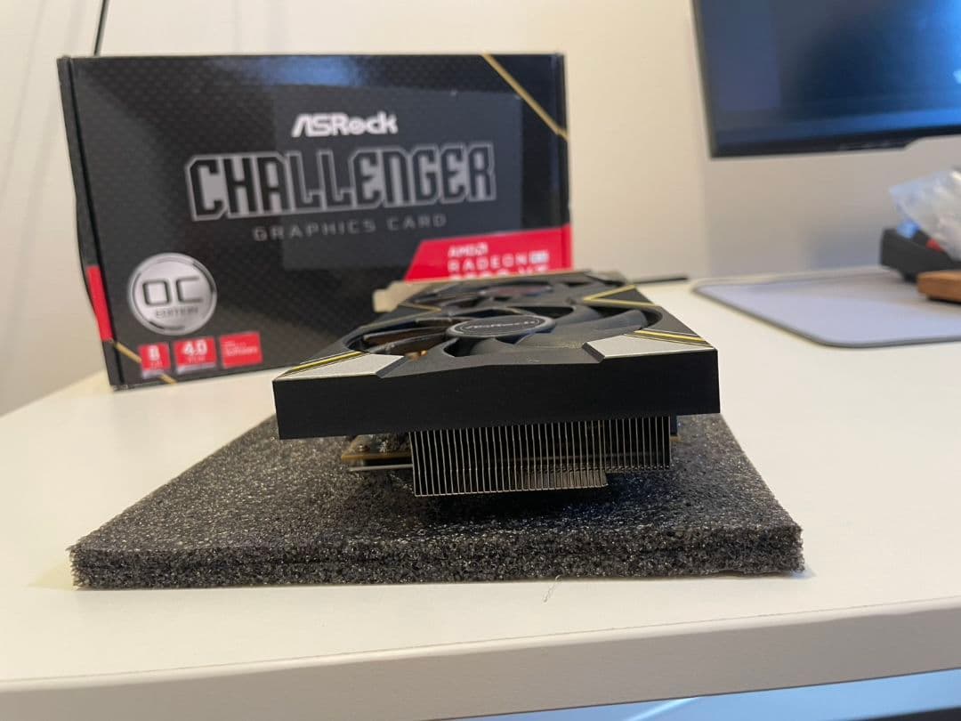 ASRock AMD Radeon RX5500XT GDDR6 8GB　グラボ