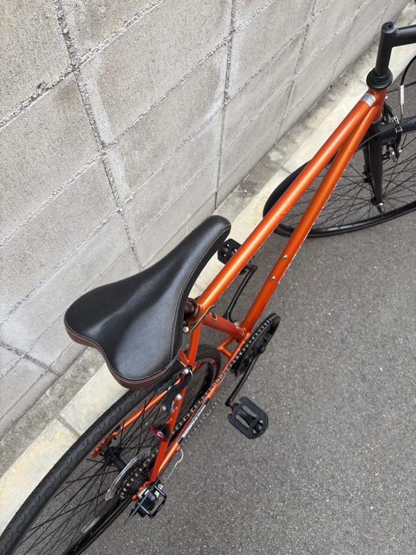 <両ほぼタイヤ新品> クロスバイク　オレンジ