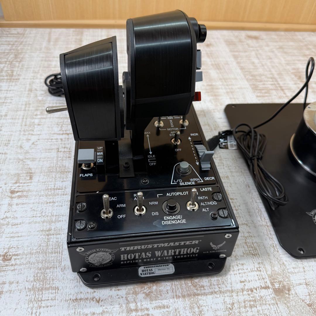 動作未確認　THRUSTMASTER HOTAS WARTHOG セット
