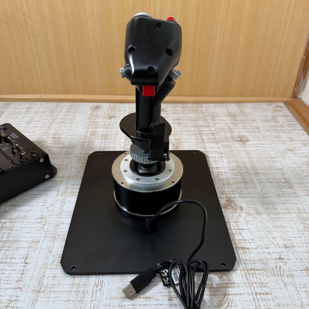 動作未確認　THRUSTMASTER HOTAS WARTHOG セット