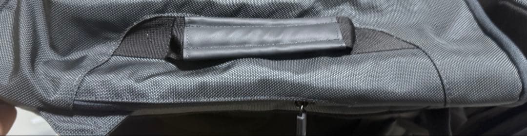 ユウジおまとめ: Samsonite RED バックパックとemuセーター