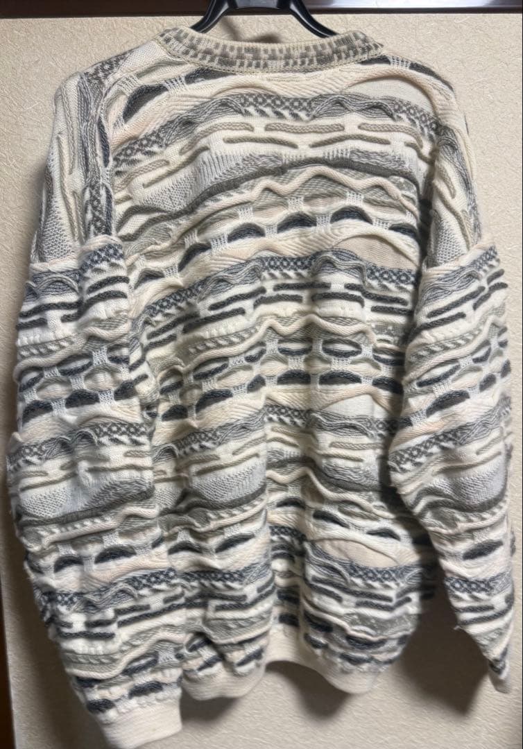 ユウジおまとめ: Samsonite RED バックパックとemuセーター