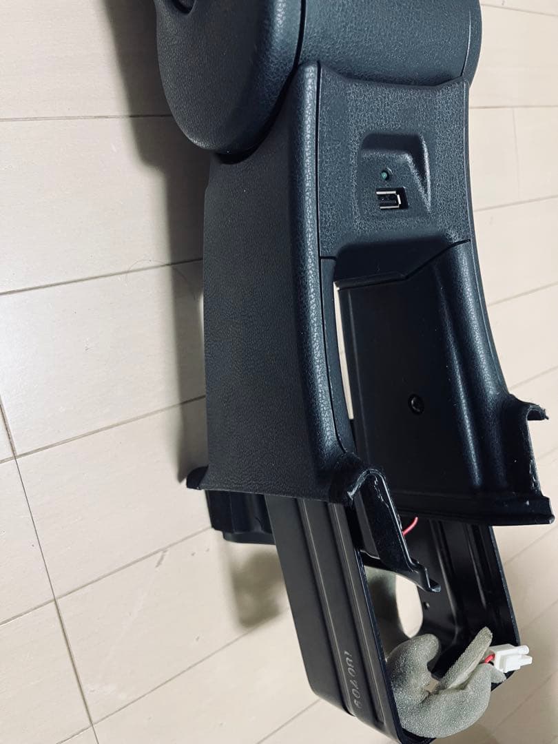 日産 NE12 ノート オプション センターアームレストコンソール　純正