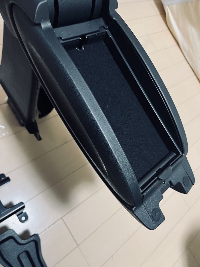 日産 NE12 ノート オプション センターアームレストコンソール　純正