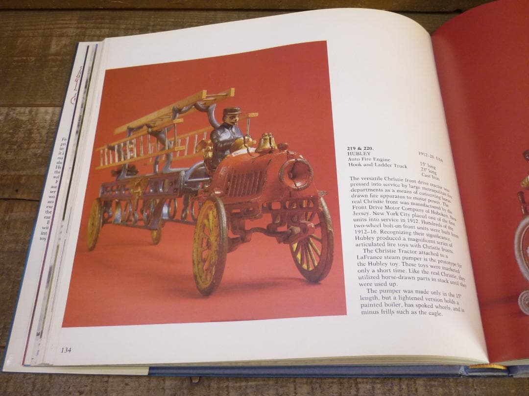 洋古書 AMERICAN TOY CARS & TRUCKS 1894-1942
