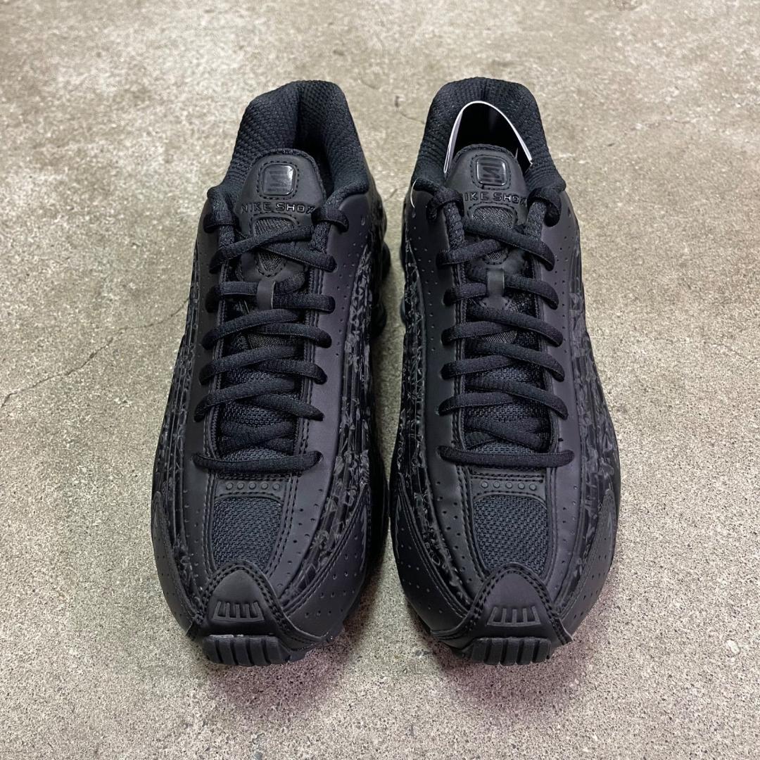 Nike Women's Shox R4 HV0934-002 23㎝