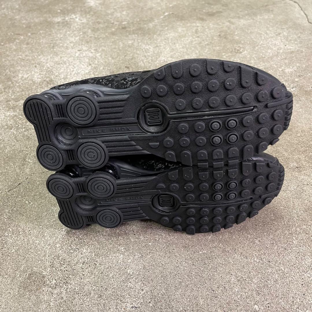 Nike Women's Shox R4 HV0934-002 23㎝