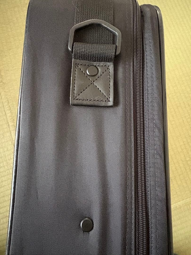 アディダス　FBメディカルケース