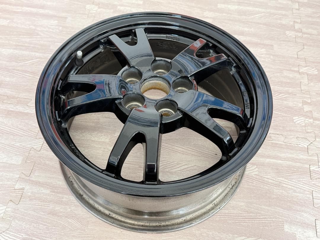 トヨタ純正　プリウス30後期　アルミホイール・ホイールキャップセット　１5インチ