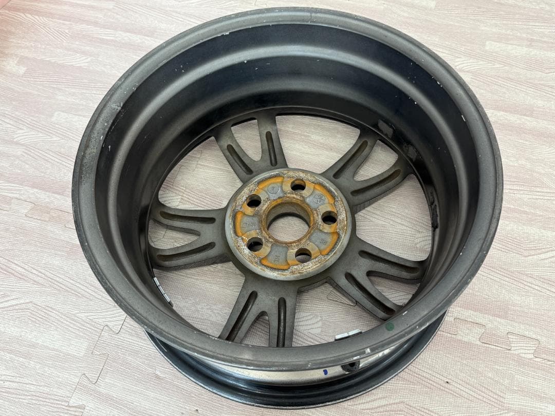 トヨタ純正　プリウス30後期　アルミホイール・ホイールキャップセット　１5インチ