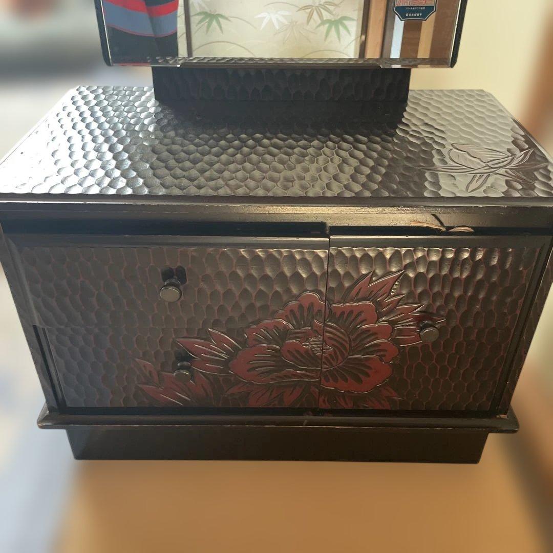 鎌倉彫り　木製ドレッサー・鏡台 引き出し付き