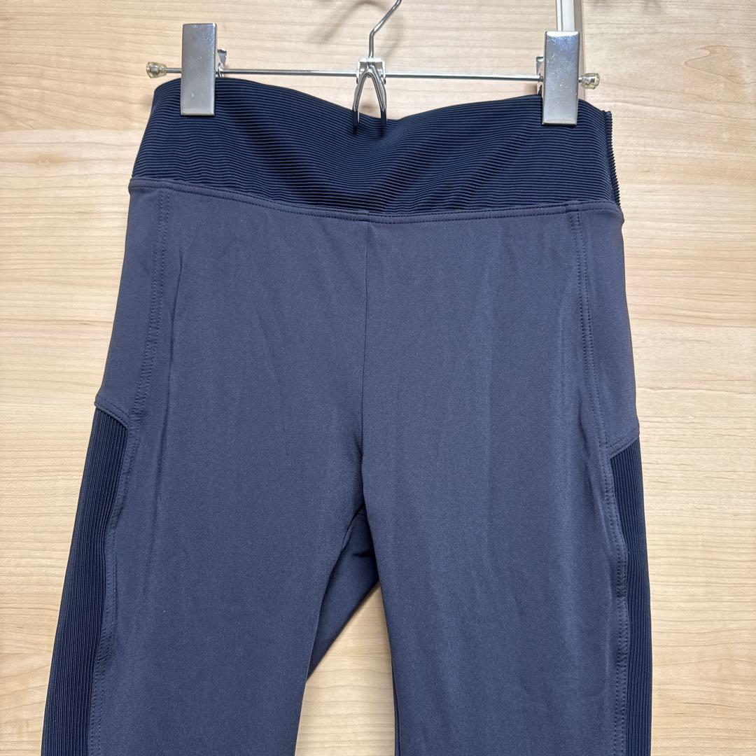 新品タグ付き　ALBOVE スポーツブラ　水陸両用　トップス　レギンス