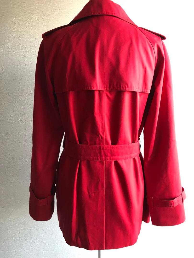 未使用タグ付き: Aquascutum レッド トレンチコート F