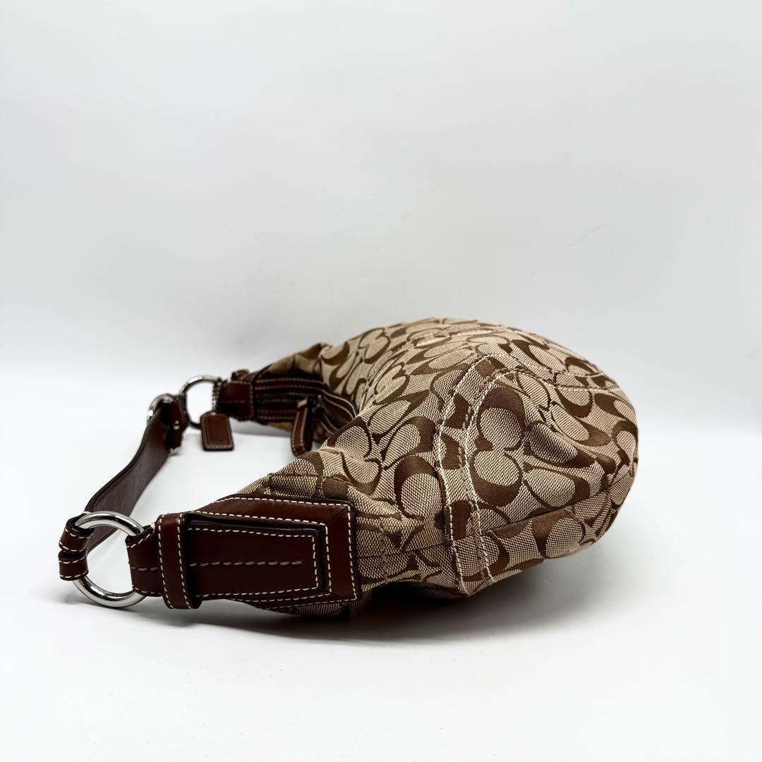 バッグ Coach Signature Soho Hobo Shoulder Bag