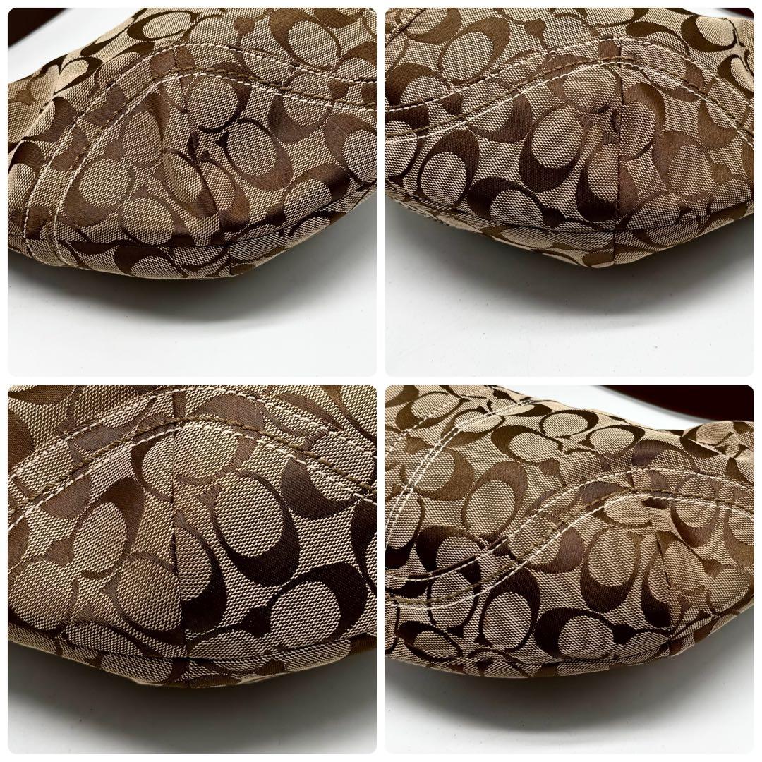 バッグ Coach Signature Soho Hobo Shoulder Bag