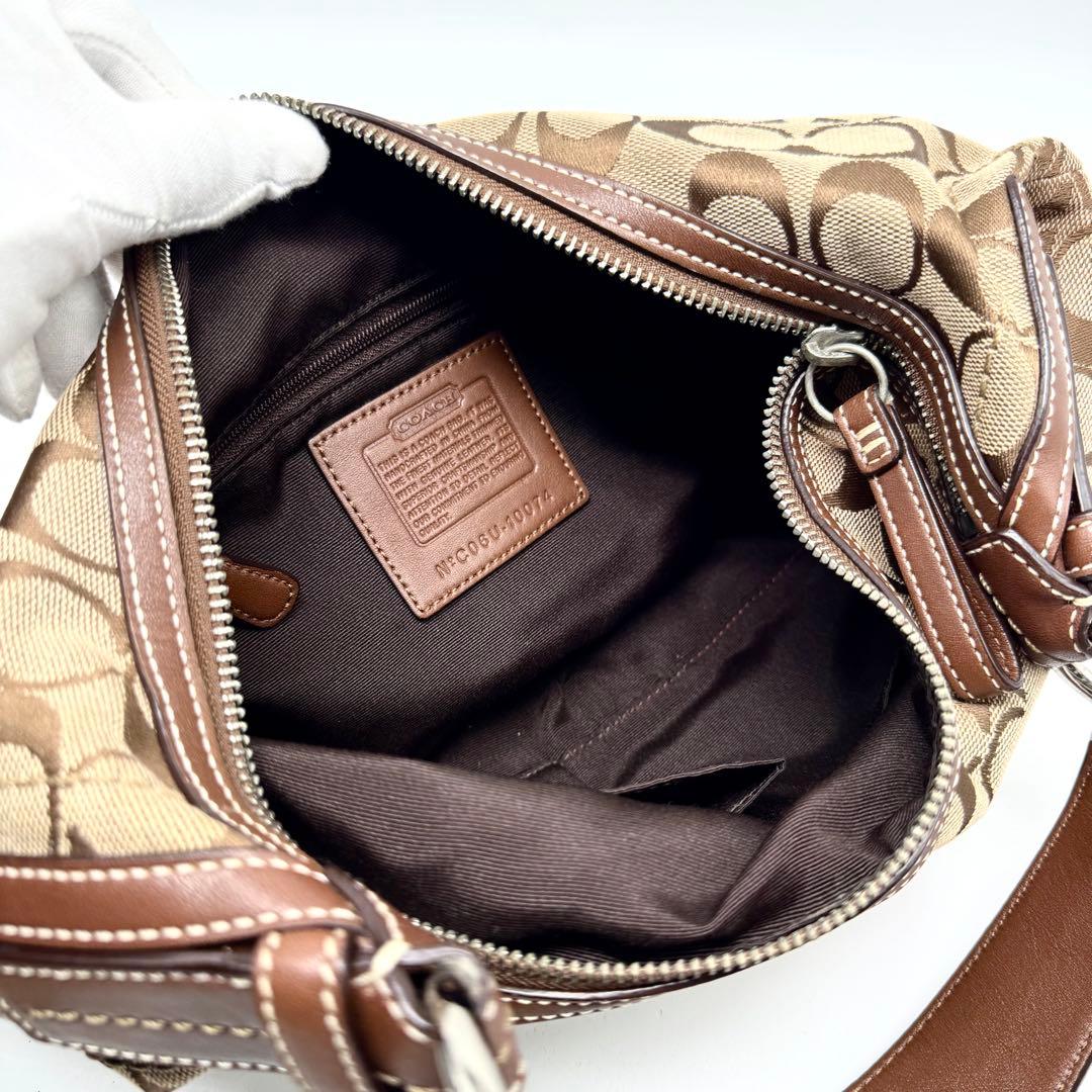 バッグ Coach Signature Soho Hobo Shoulder Bag
