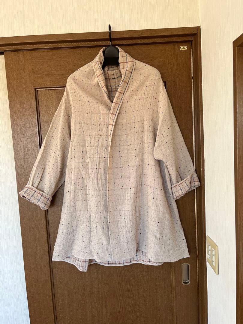 ヨーガンレール　未使用リバーシブル　綿　絹　毛手の込んだコート　羽織り