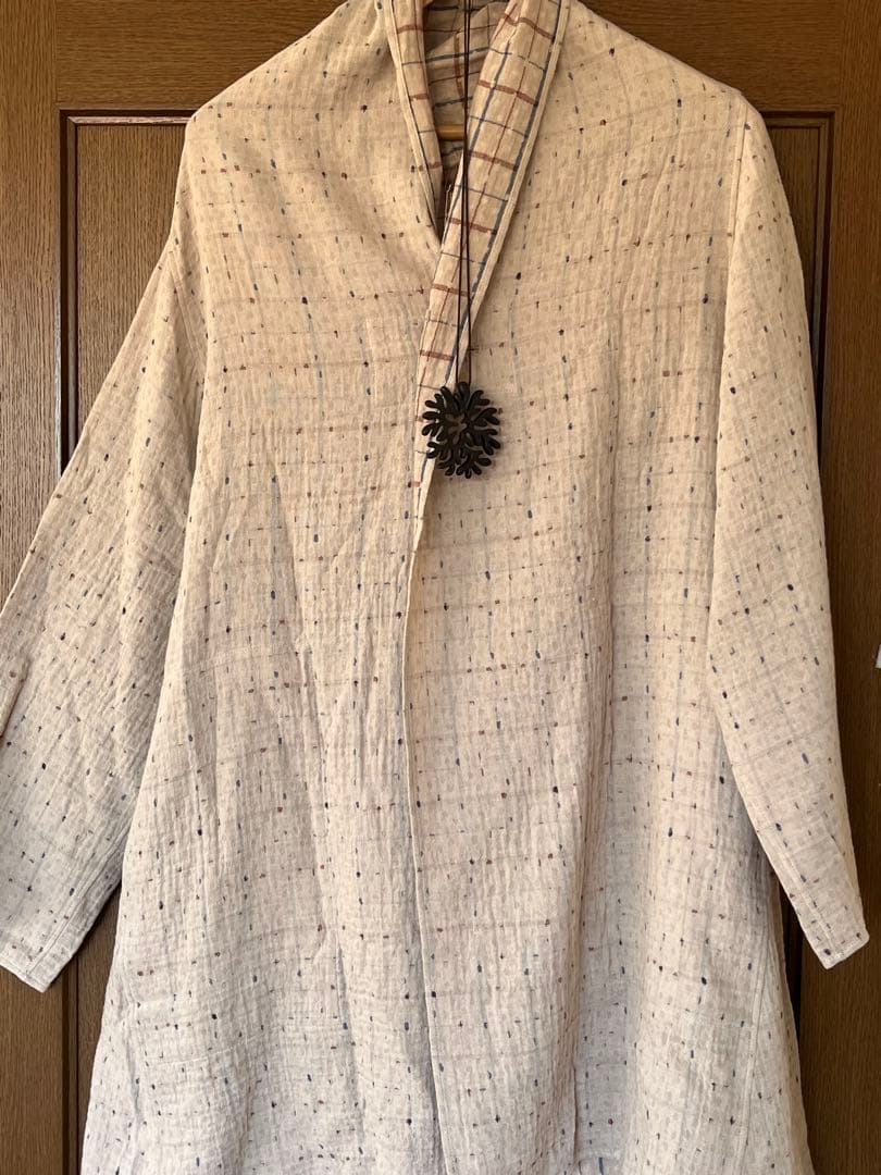 ヨーガンレール　未使用リバーシブル　綿　絹　毛手の込んだコート　羽織り