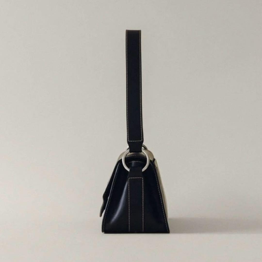 TOUT Y ESTトゥティエ SAC POULIE BLACK美品