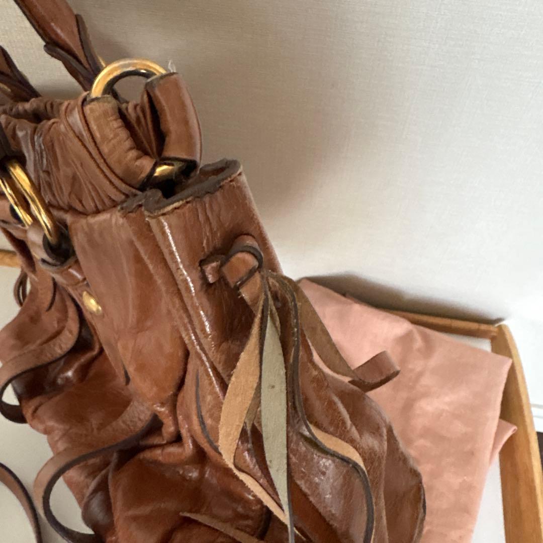 miumiu ハンドバッグ