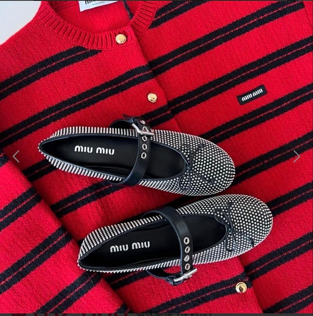 miu miu スタッズ付きバレエシューズ