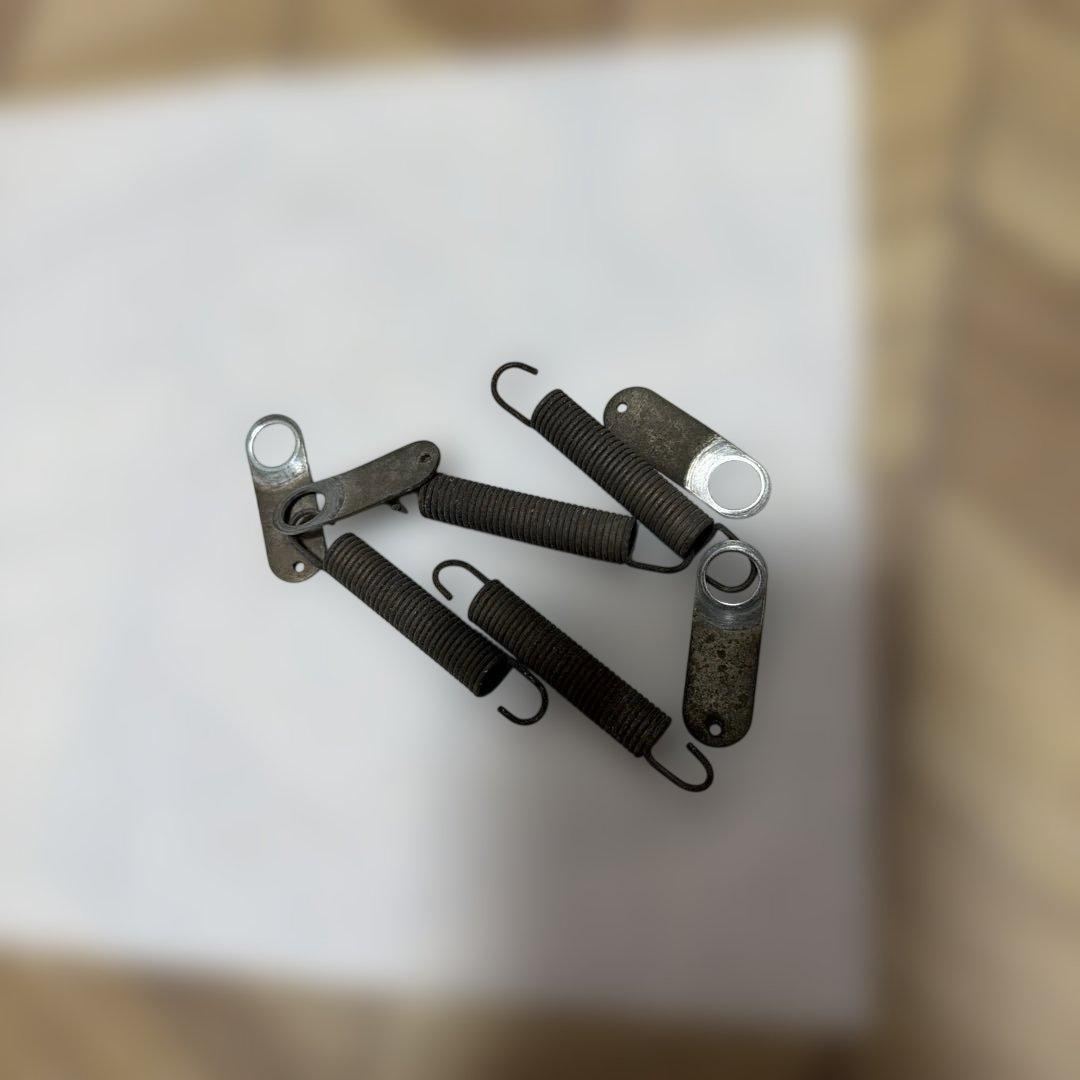 ESSEX キャリパーカバー レッド