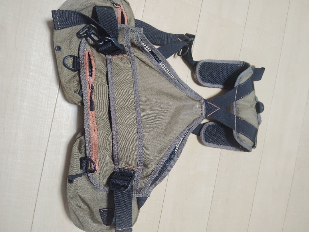 ダイワライトフィッシングベスト