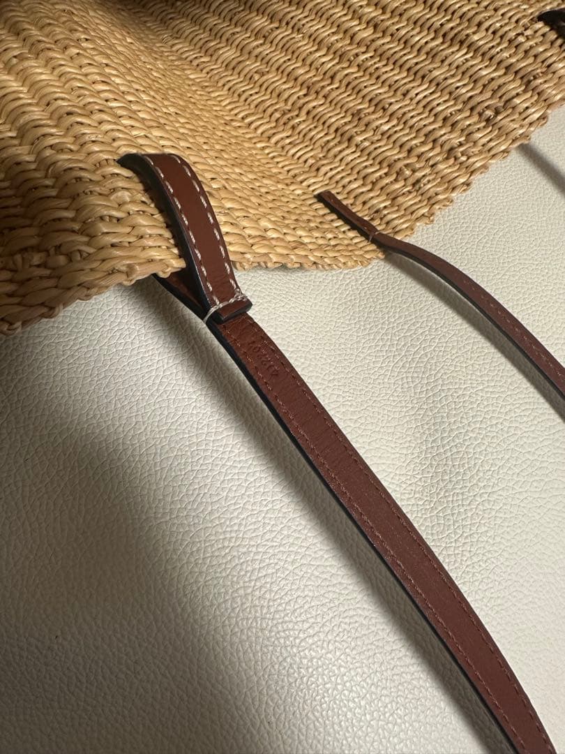 美品LOEWEシェルカゴバックアナグラムチャーム¨̮