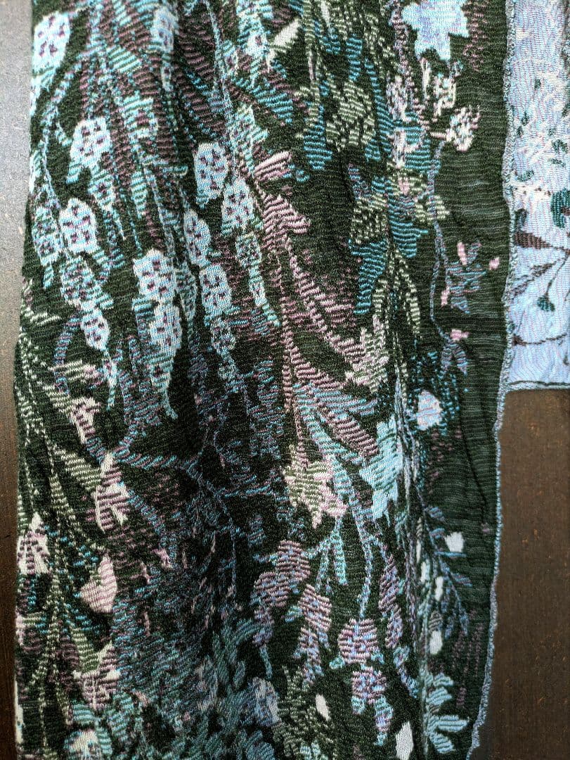 大判　花柄ストレッチ生地黒地ストール・ショール