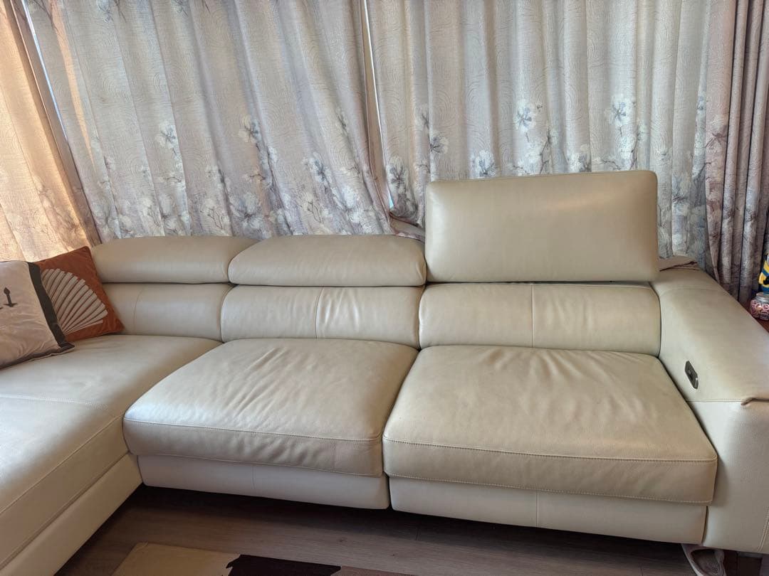 ホワイトレザーコーナーソファ 九月下旬引き取り限定